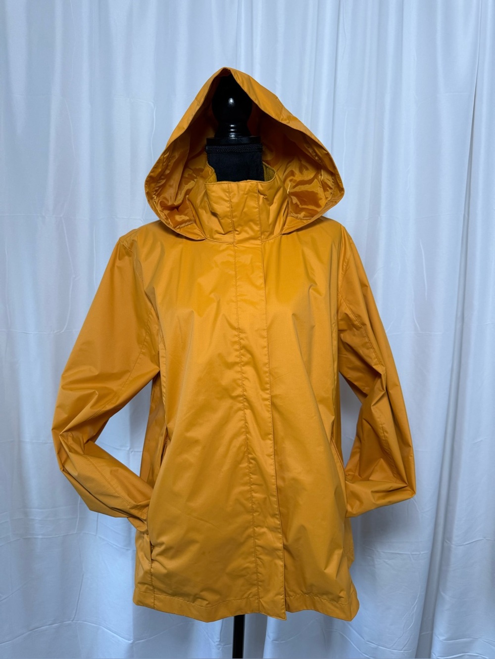 Swiss Tech Women's Plus 1X Mustard Yellow Packable Hood Rain Jacket Lightweight